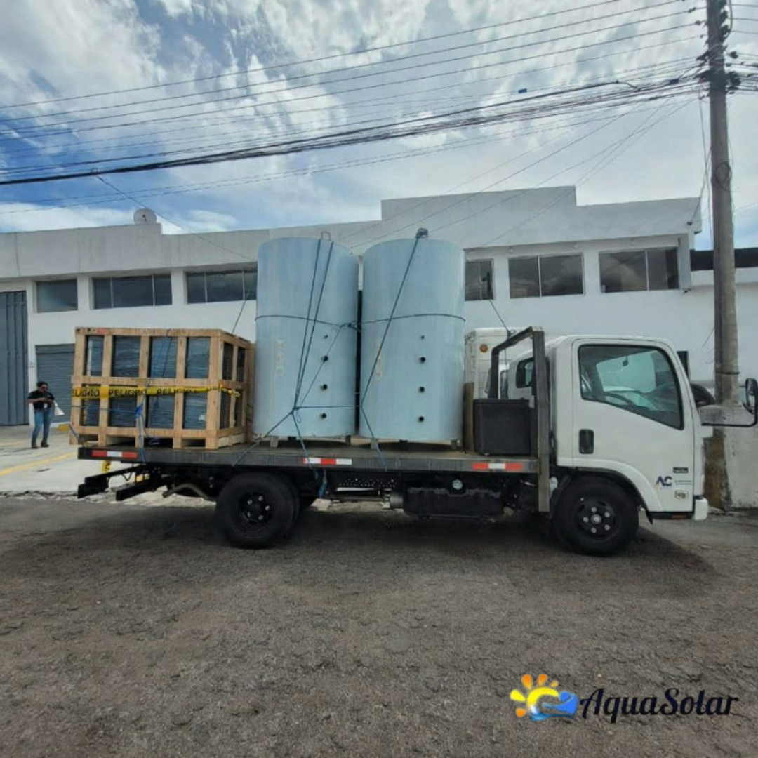 Paneles solares en Quito para ahorro de energía residencial - Aqua Solar
